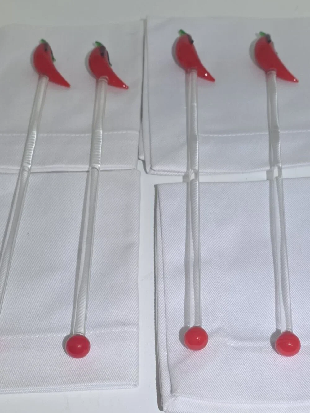 Vintage White Cloth Napkins with Hand-Blown Glass Chili Pepper Swizzle Sticks